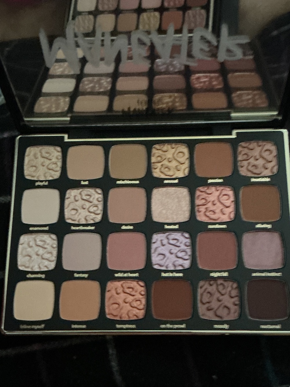 Tarte Maneater Eyeshadow Palette - Neutral, Pink, Plum & Gold Shades - Picture 4 of 9